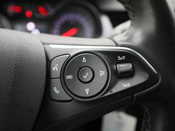 Opel Crossland (2021) — foto 16 van 36