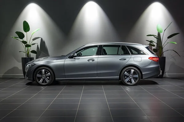 Mercedes-Benz C-Klasse (2023) — foto 27 van 32