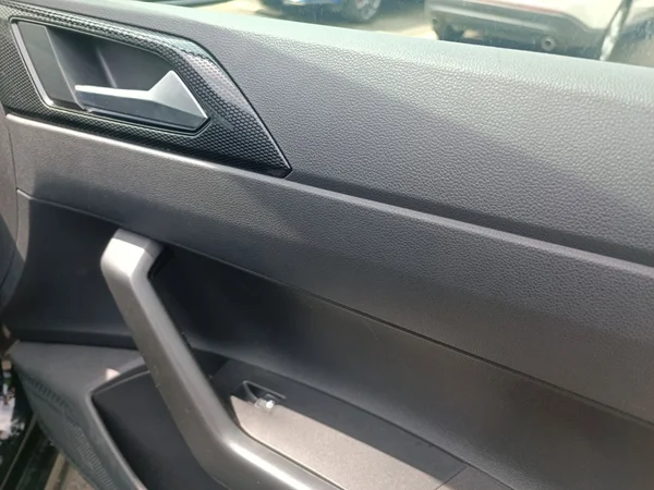 VOLKSWAGEN Polo (2023) — foto 18 van 21
