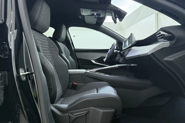 Peugeot 3008 (2025) — foto 17 van 19