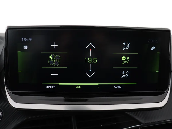 PEUGEOT 2008 (2022) — foto 18 van 27