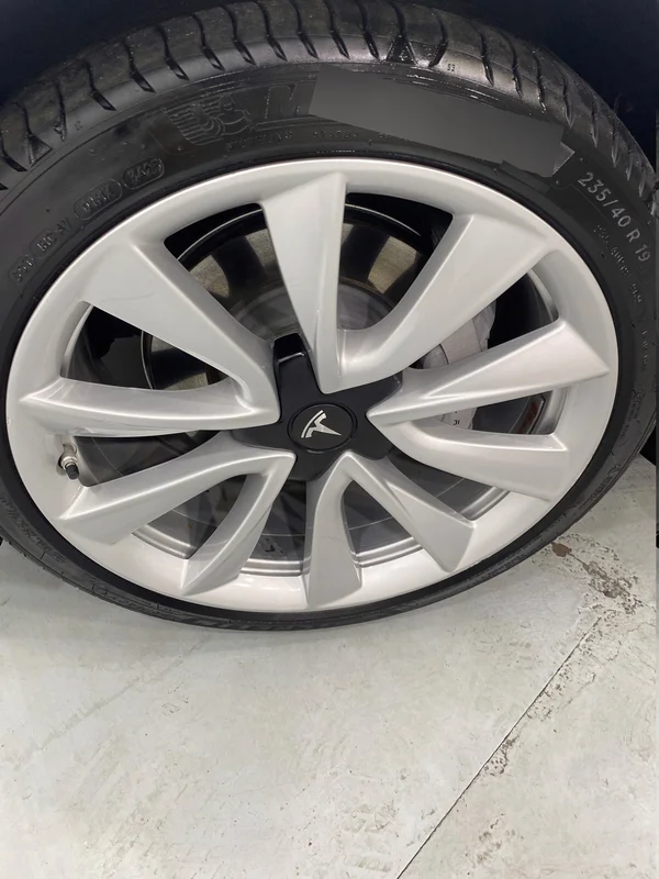 Tesla Model 3 (2020) — foto 27 van 45