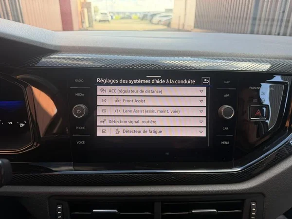 VOLKSWAGEN Taigo (2022) — foto 15 van 25