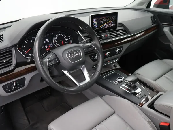 Audi Q5 (2017) — foto 3 van 28
