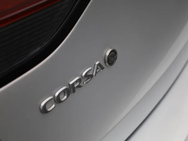 Opel Corsa-e (2023) — foto 22 van 36