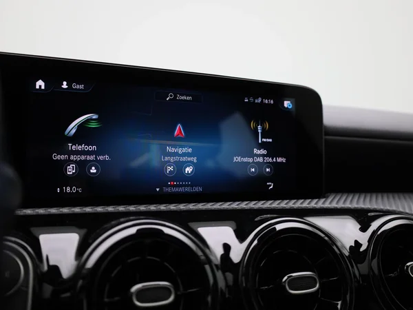 Mercedes-Benz A-Klasse (2021) — foto 6 van 49