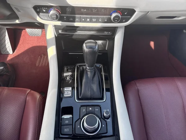 Mazda 6 (2021) — foto 8 van 18
