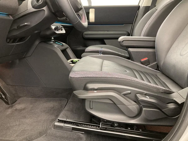 MINI Mini Countryman (U25) (2024) — foto 15 van 36