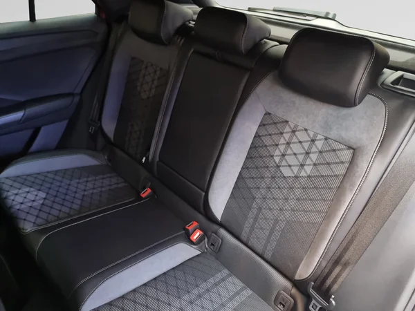 VOLKSWAGEN T-Roc (2025) — foto 7 van 15