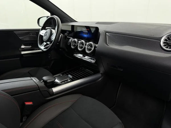 MERCEDES B 250 (2022) — foto 3 van 32