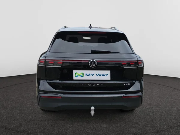 VOLKSWAGEN Tiguan (2026) — foto 19 van 24