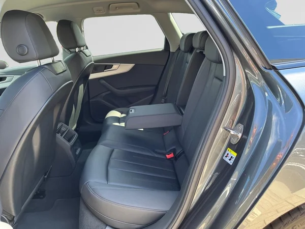 AUDI A4 Avant (2024) — foto 19 van 22