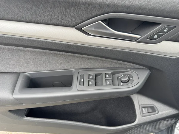 VOLKSWAGEN Golf VIII SW (2025) — foto 16 van 30