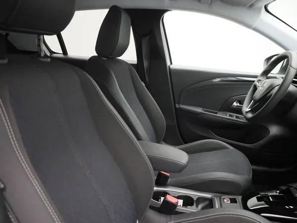 Opel Corsa-e (2023) — foto 25 van 36