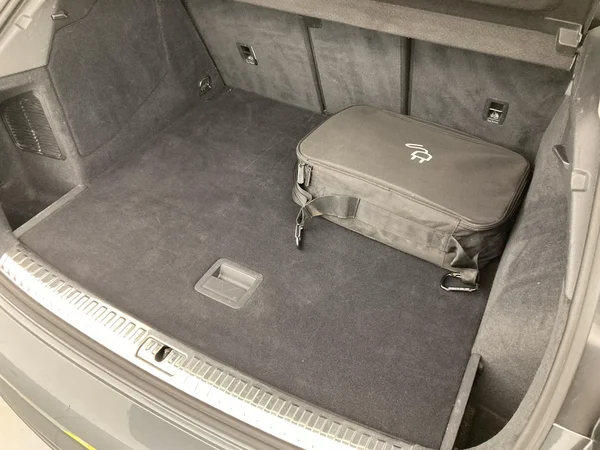 AUDI Q3 PHEV (2022) — foto 16 van 36