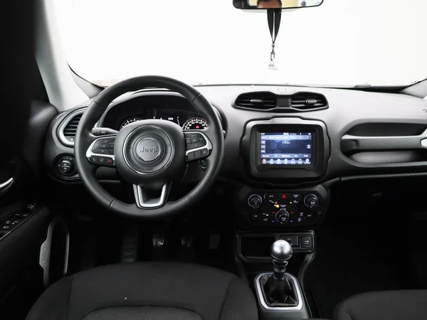 Jeep Renegade (2020) — foto 37 van 39