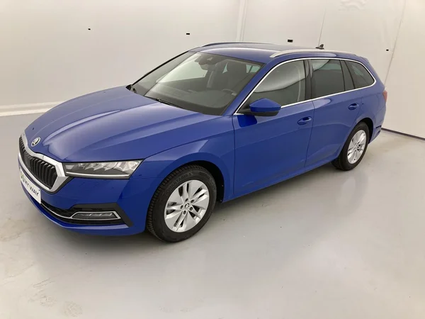 SKODA Octavia SW Dsl (2024) — foto 9 van 36