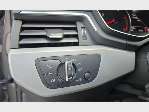 Audi A4 Avant (2022) — foto 18 van 29