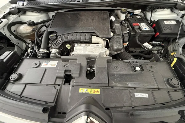 Citroen C4 (2024) — foto 13 van 30