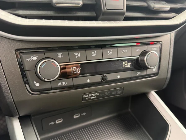 SEAT Arona (2024) — foto 8 van 18