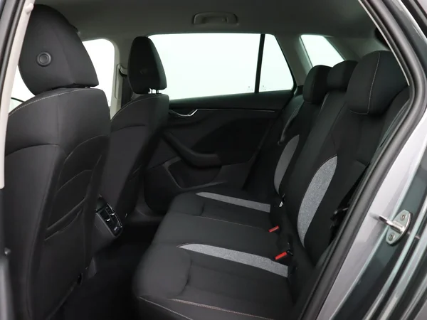 SKODA Kamiq (2025) — foto 2 van 18