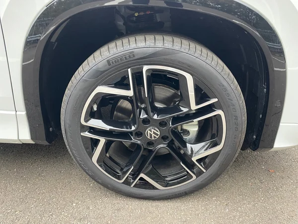 VOLKSWAGEN Tayron eHybrid (PHEV) (2025) — foto 4 van 24
