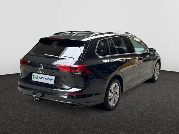 VOLKSWAGEN Golf VIII SW (2024) — foto 12 van 22