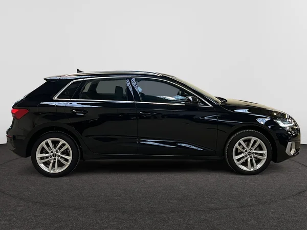 AUDI A3 Sportback (2024) — foto 11 van 20