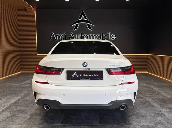 Bmw 330 (2020) — foto 34 van 36