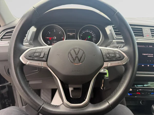 VOLKSWAGEN Tiguan Dsl (2022) — foto 8 van 21