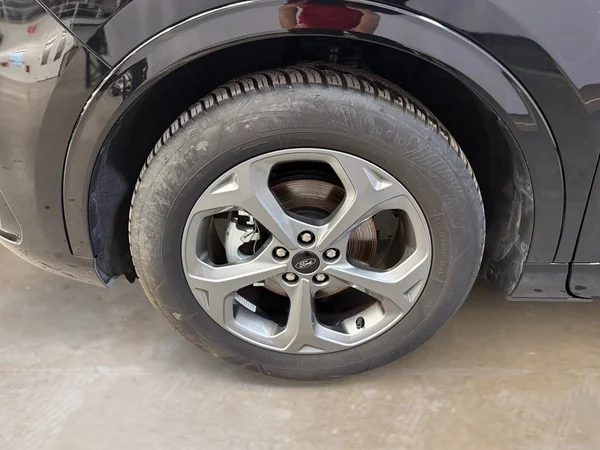 Ford Kuga (2025) — foto 3 van 29