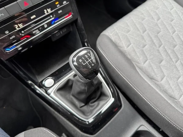 VOLKSWAGEN T-Cross (2024) — foto 20 van 29