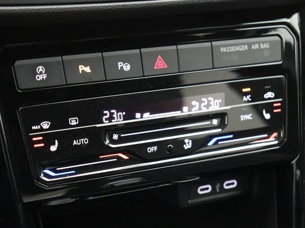 VOLKSWAGEN T-Cross (2024) — foto 5 van 16