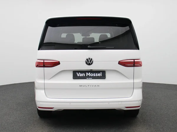 Volkswagen Multivan (2024) — foto 39 van 43