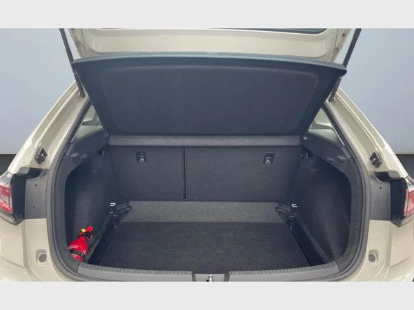 Volkswagen Taigo (2024) — foto 22 van 24