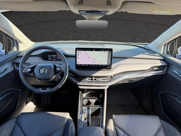 SKODA Enyaq (2024) — foto 3 van 21