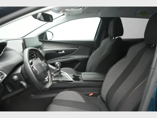 PEUGEOT 3008 (2022) — foto 19 van 28