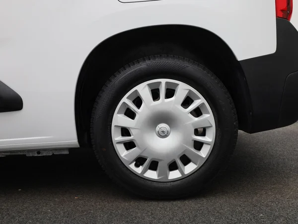 Opel Combo Life (2022) — foto 9 van 36