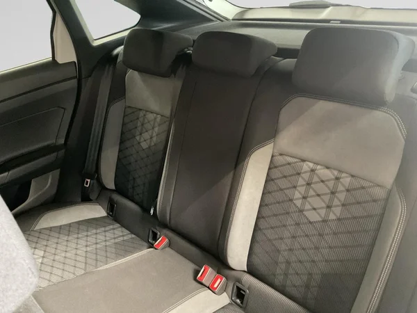 VOLKSWAGEN Taigo (2025) — foto 10 van 22