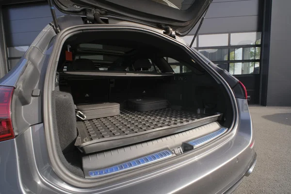 Mercedes-Benz C-Klasse (2024) — foto 17 van 34