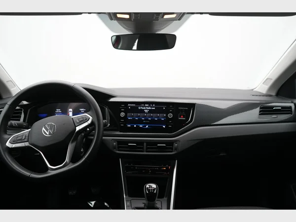 VOLKSWAGEN Polo (2024) — foto 15 van 25