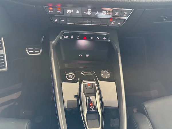 AUDI A3 Alltstreet (2025) — foto 5 van 20