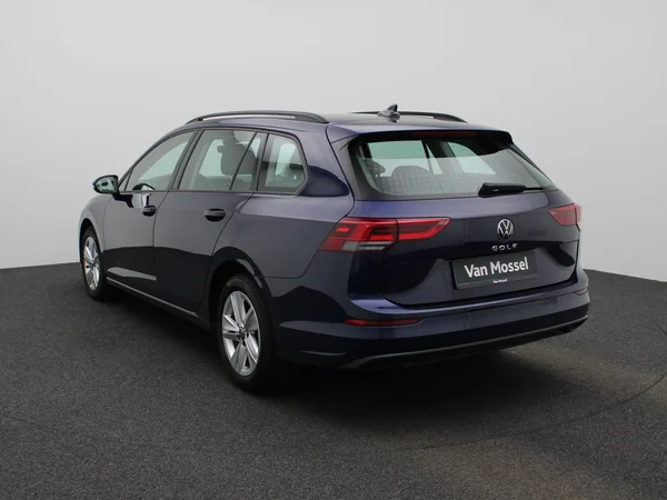 Volkswagen Golf (2021) — foto 12 van 43