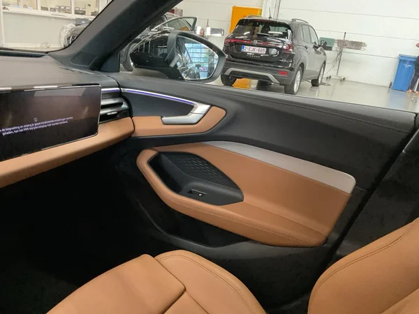 AUDI A5 Avant e-hybrid (PHEV) (2026) — foto 9 van 22