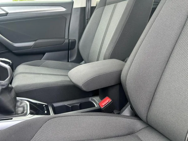 VOLKSWAGEN T-Roc (2022) — foto 16 van 31