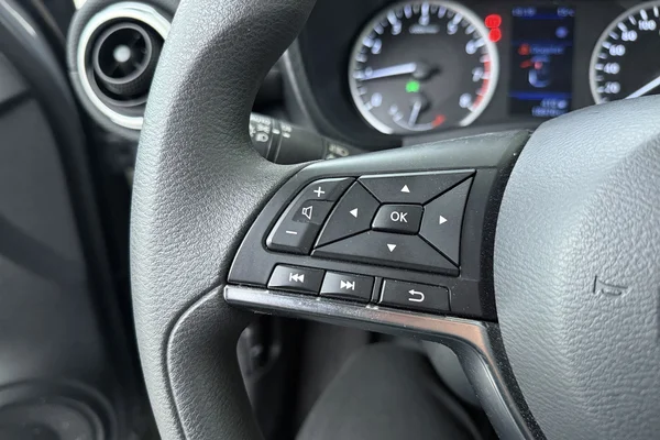 Nissan Juke (2024) — foto 6 van 19