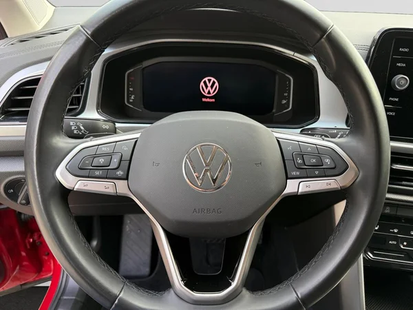 VOLKSWAGEN T-Roc (2024) — foto 5 van 23