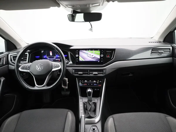 Volkswagen Polo (2023) — foto 30 van 38