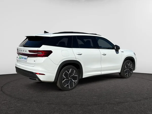 SKODA Kodiaq PHEV (2025) — foto 24 van 29