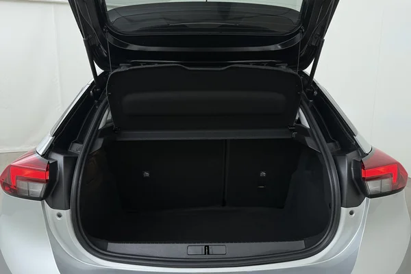 Opel Corsa (2023) — foto 13 van 17